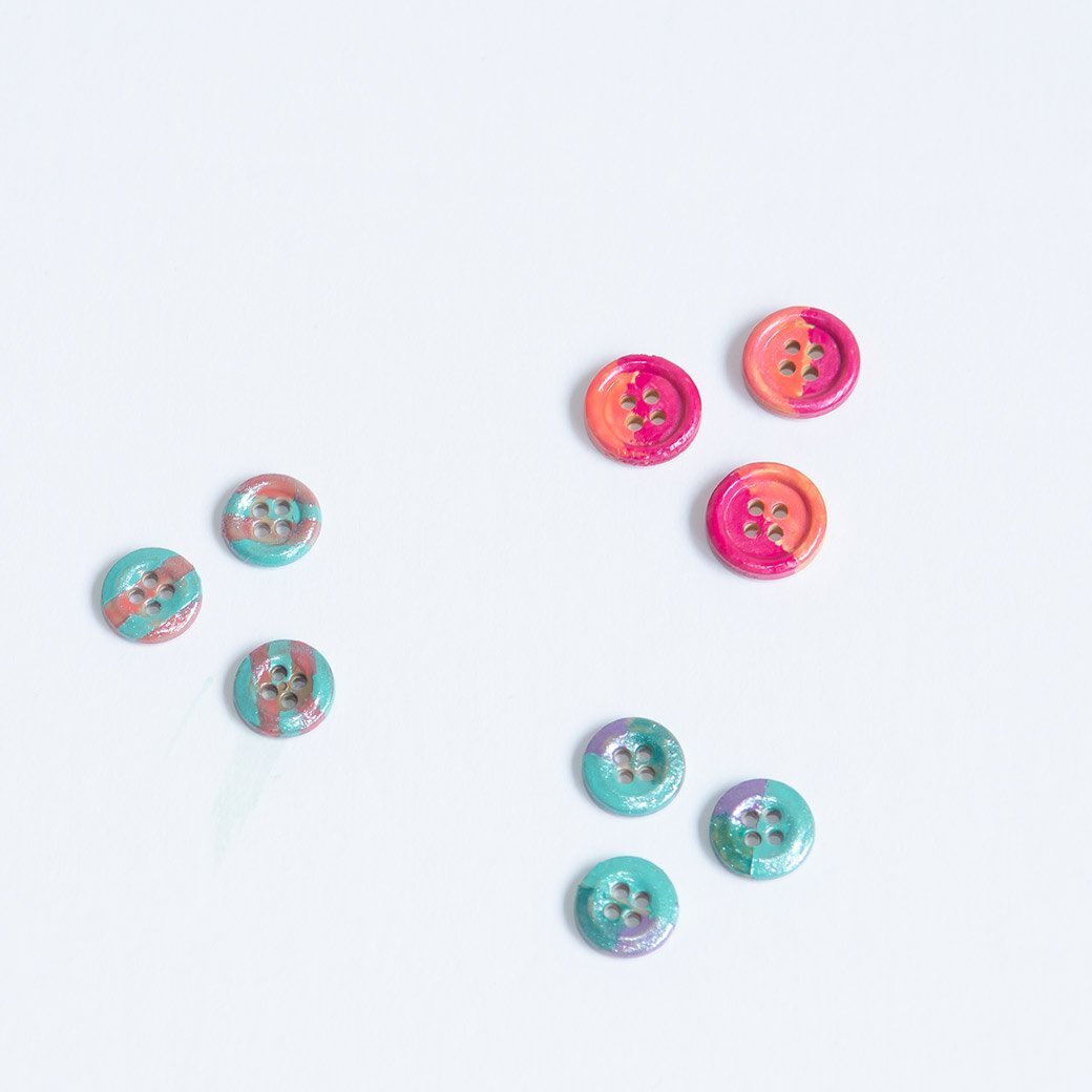 How to make your own hand painted buttons Elizabeth Made This